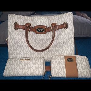 Michael Kors Purse with Matching Wallets